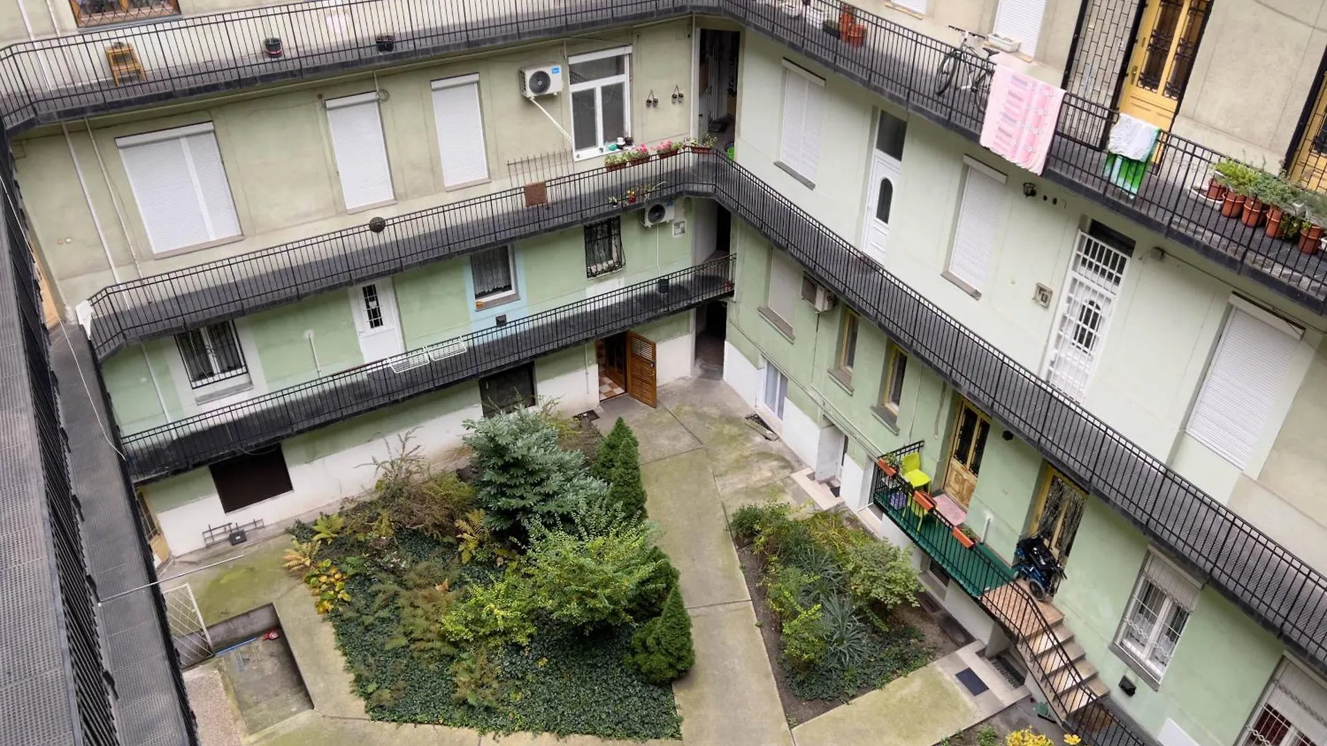 Wcc Csengery Budapest Apartment
