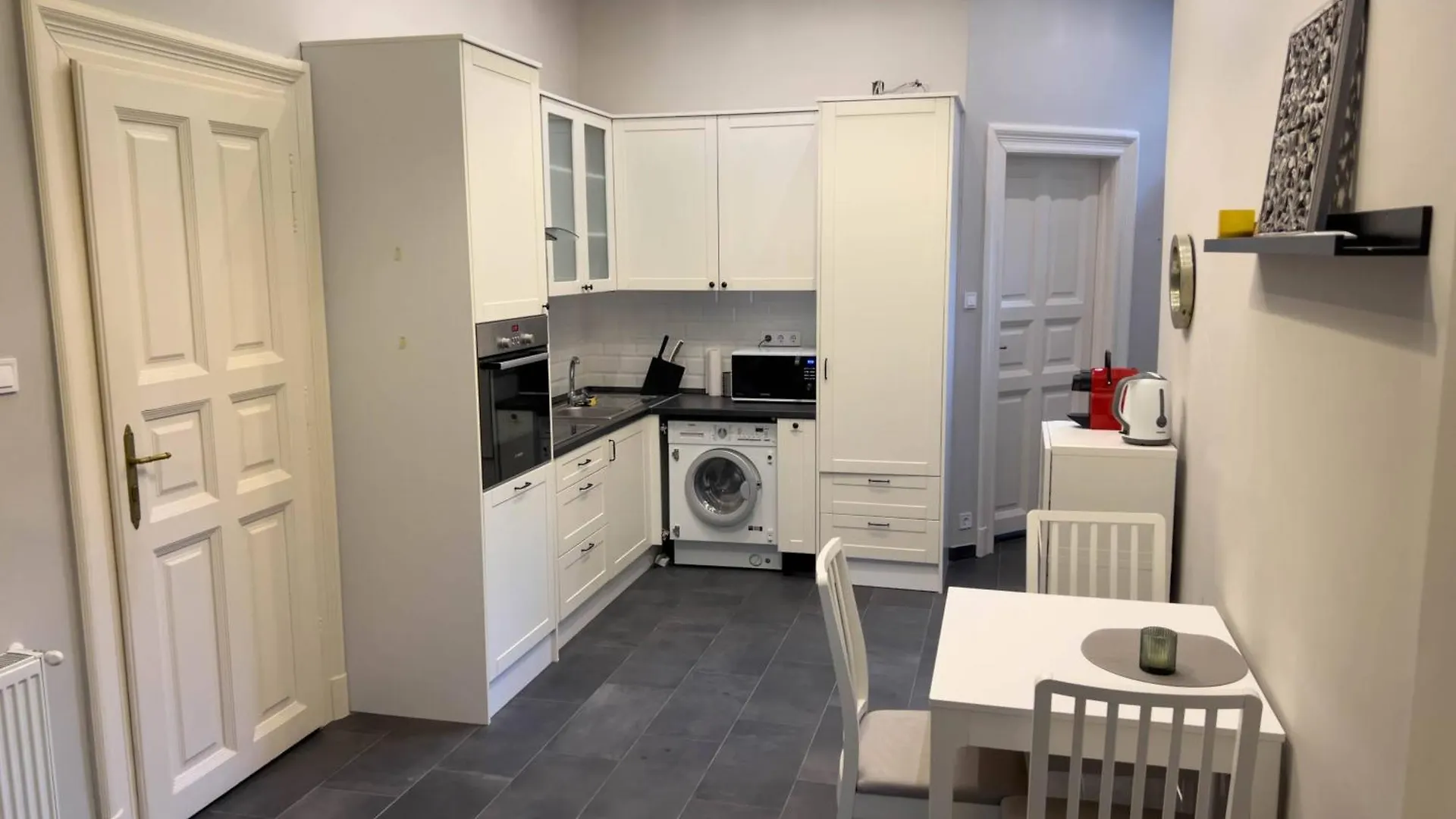 Wcc Csengery Budapest Apartment